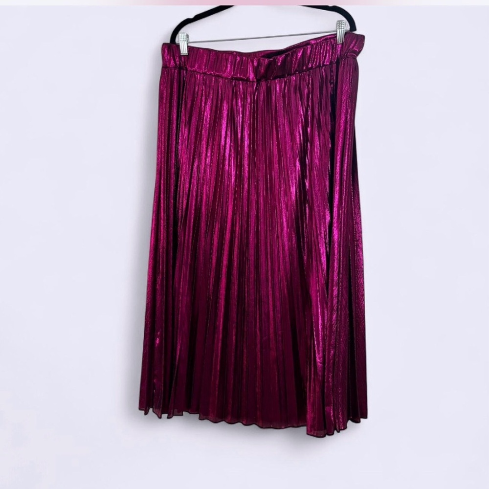 SHEIN Shimmering Magenta A-Line Skirt